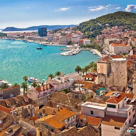 Camino - Near Mall Of Apartamento Split