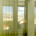 Camino - Near Mall Of